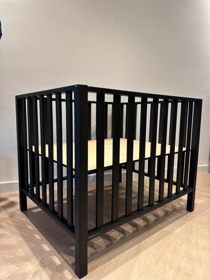 Zwarte TWF box Fleur, Kinderen en Baby's, Babywiegjes en Ledikanten, Gebruikt, Overige typen, Ophalen