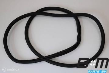 Portierrubber carrosseriezijde rechts achter VW Golf 7 R beschikbaar voor biedingen