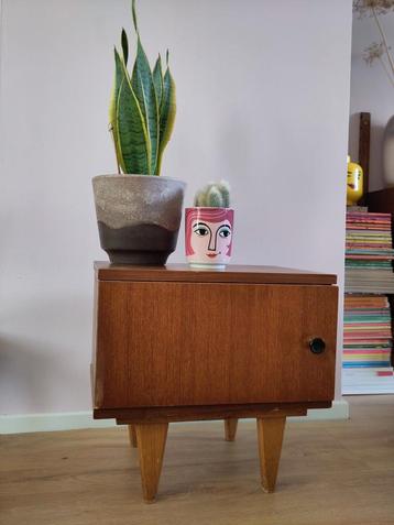Vintage Nachtkastje Hout beschikbaar voor biedingen