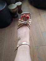 Elegante gouden sandalen - Maat 39, Kleding | Dames, Schoenen, Overige kleuren, Sandalen of Muiltjes, Ophalen of Verzenden, Onbekend