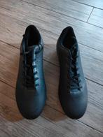 Voetbalschoenen 3x gedragen, Kleding | Heren, Schoenen, Ophalen of Verzenden, Zo goed als nieuw, Zwart