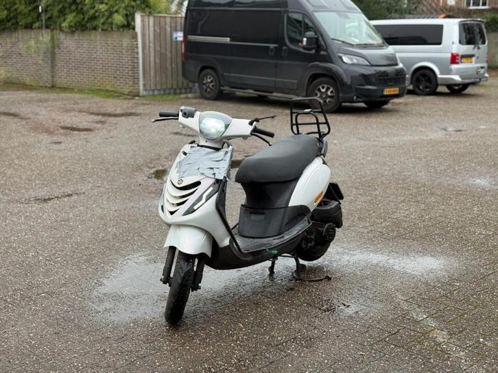 Piaggio Zip 4t 1-cilinder, 4-takt, luchtgekoeld injectie Wit, Fietsen en Brommers, Scooters | Piaggio, Gebruikt, Zip