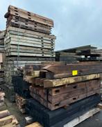 Restpartijen Houten omheining doorsteek opruiming