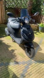 Piaggo Zip, Fietsen en Brommers, Scooters | Piaggio, Maximaal 25 km/u, Benzine, Gebruikt, Zip