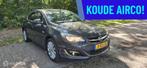 Dealer onderhouden Opel Astra 1.4 Turbo Cosmo 5 Deurs Airco!, Voorwielaandrijving, Gebruikt, 4 cilinders, Leder en Stof