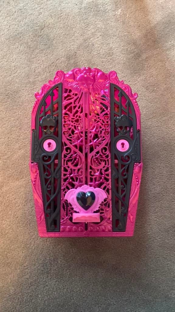 Monster high kast., Ophalen of Verzenden, Zo goed als nieuw