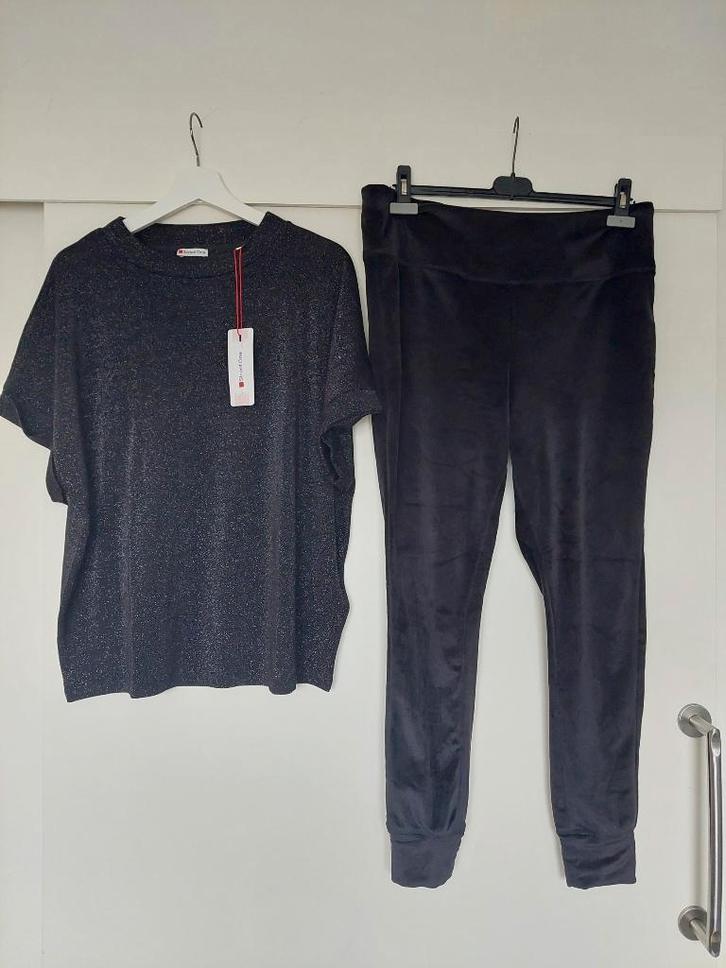 tuniek street one + zwarte fluwelen broek  esmara maat 44, Kleding | Dames, Blouses en Tunieken, Nieuw, Maat 42/44 (L), Zwart