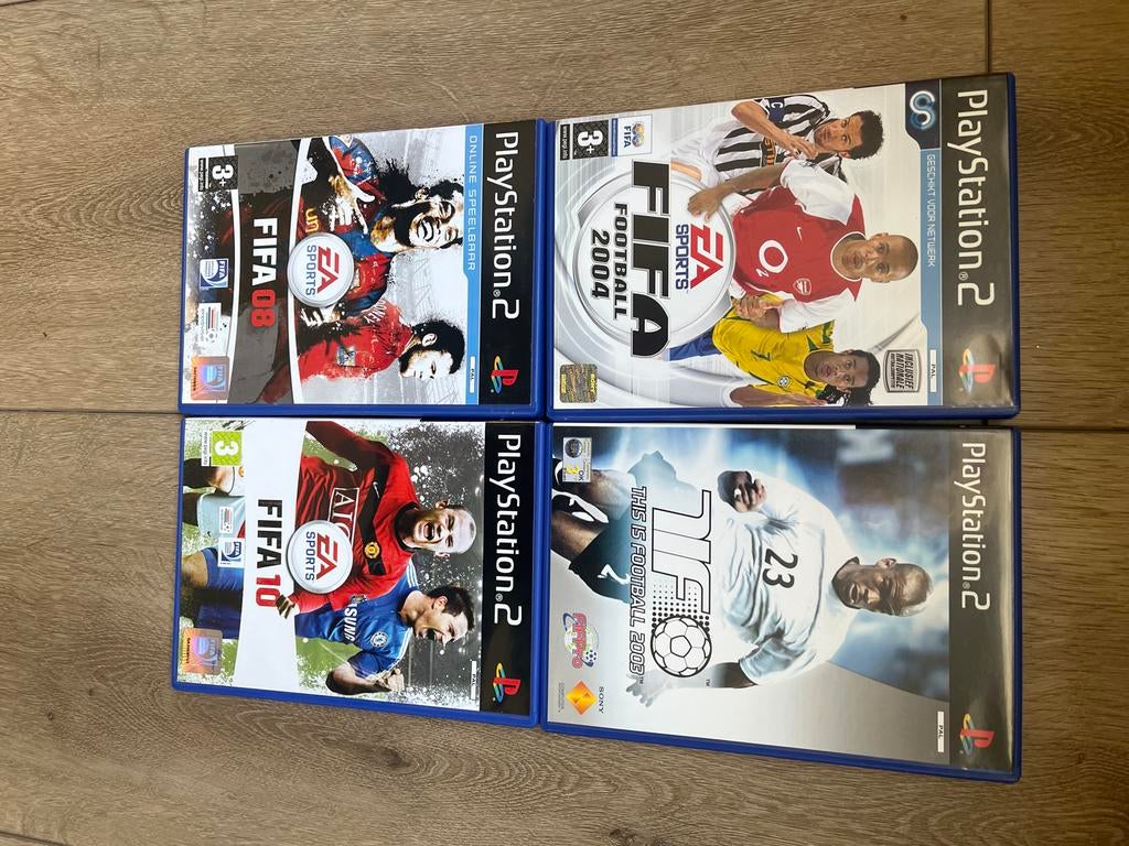4 FIFA Voetbalspellen voor PlayStation 2, Gebruikt, 2 spelers, Eén computer, Ophalen of Verzenden