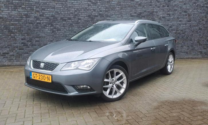 Seat Leon ST 1.2 TSI 81KW/110PK 2015 Grijs, Auto's, Seat, Bedrijf, Leon, ABS, Airbags, Airconditioning, Alarm, Bluetooth, Bochtverlichting