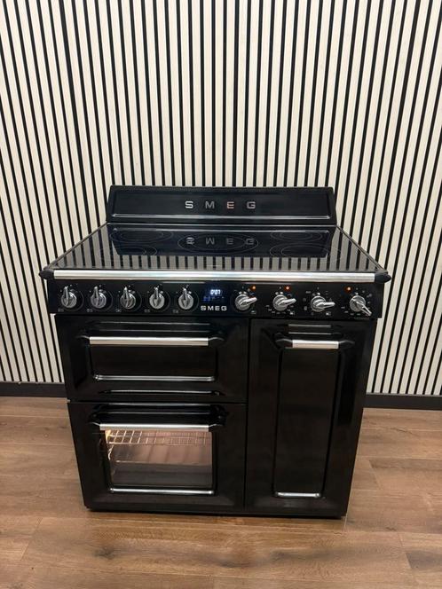 Luxe Smeg Fornuis INDUCTIE 5 zones & 3 ovens 90 cm, Witgoed en Apparatuur, Fornuizen, Zo goed als nieuw, Vrijstaand, Gas, 5 kookzones of meer