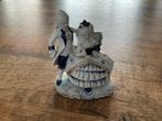 Beeldje in Rococo stijl, Antiek en Kunst, Antiek | Porselein, Ophalen