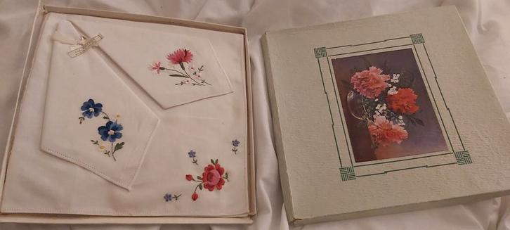 Antieke Zakdoeken Noord-Ierland in Doos, Antiek en Kunst, Antiek | Kleden en Textiel, Ophalen of Verzenden