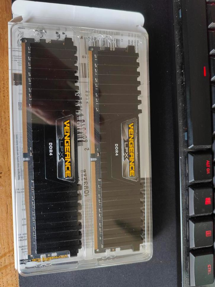 Corsair Vengeance LPX 16GB (2x8GB) DDR4 3200MHz, Computers en Software, RAM geheugen, Zo goed als nieuw, Desktop, 16 GB, DDR4
