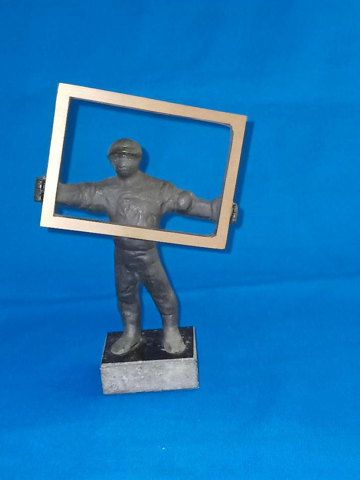 bronzen beeldje van Marlies Noordkamp "de timmerman", Verzamelen, Beelden en Beeldjes, Zo goed als nieuw, Mens, Ophalen of Verzenden