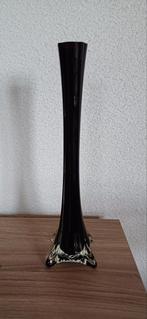 Vintage zwarte glazen vaas voor 1 bloem, Antiek en Kunst, Antiek | Vazen, Ophalen of Verzenden