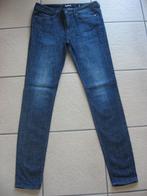 Nieuwe jeans Tigha model ania authentic blue - maat 28, Kleding | Dames, Nieuw, Blauw, W28 - W29 (confectie 36), Ophalen of Verzenden