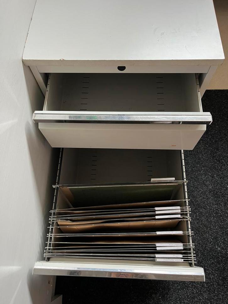 Archiefkastje - Praktisch en compact!, Huis en Inrichting, Kasten | Roldeurkasten en Archiefkasten, Gebruikt, Ophalen