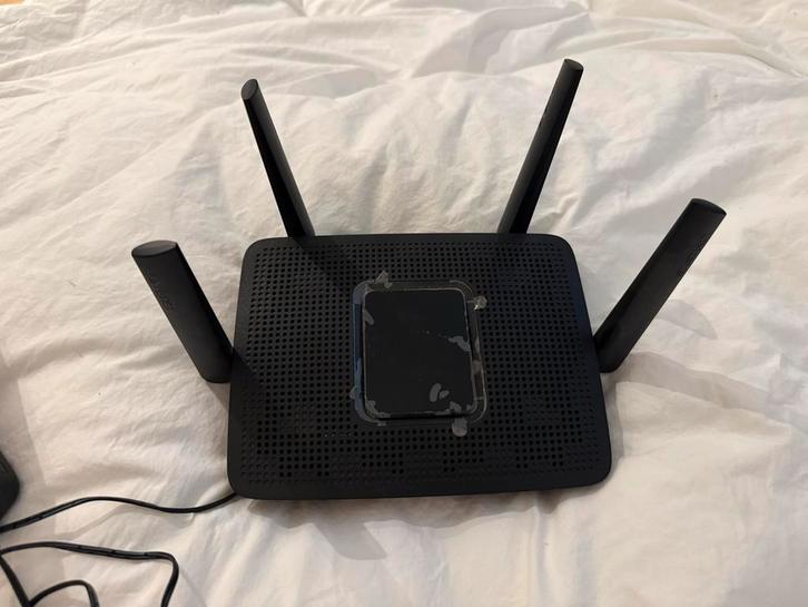 Linksys EA8300 router, Computers en Software, Routers en Modems, Zo goed als nieuw, Router, Ophalen of Verzenden