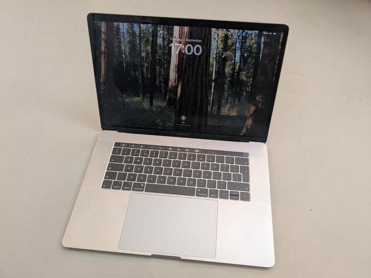 Apple Macbook Pro (2018) 15.4 Hexacore i9 16GB RAM 500GB SSD, Computers en Software, Apple Macbooks, MacBook Pro, 15 inch, 2 tot 3 Ghz