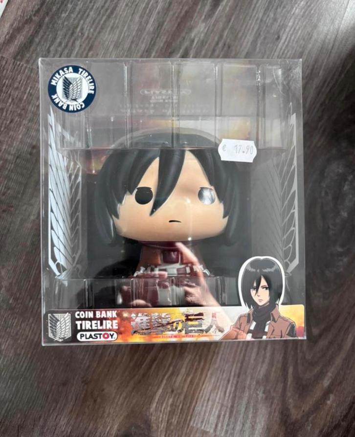 Mikasa Attack on Titan Spaarpot Figuur, Verzamelen, Poppetjes en Figuurtjes, Zo goed als nieuw, Ophalen of Verzenden