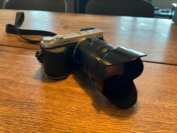 Panasonic Lumix DMC-GX7 Camera + MFT 14-140mm F/3.5-5.6 lens beschikbaar voor biedingen
