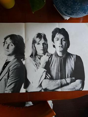 2 Zijdige Poster van PAUL McCARTNEY and WINGS beschikbaar voor biedingen