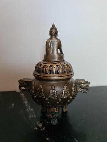 Bronzen wierook pot , Boeddha beschikbaar voor biedingen