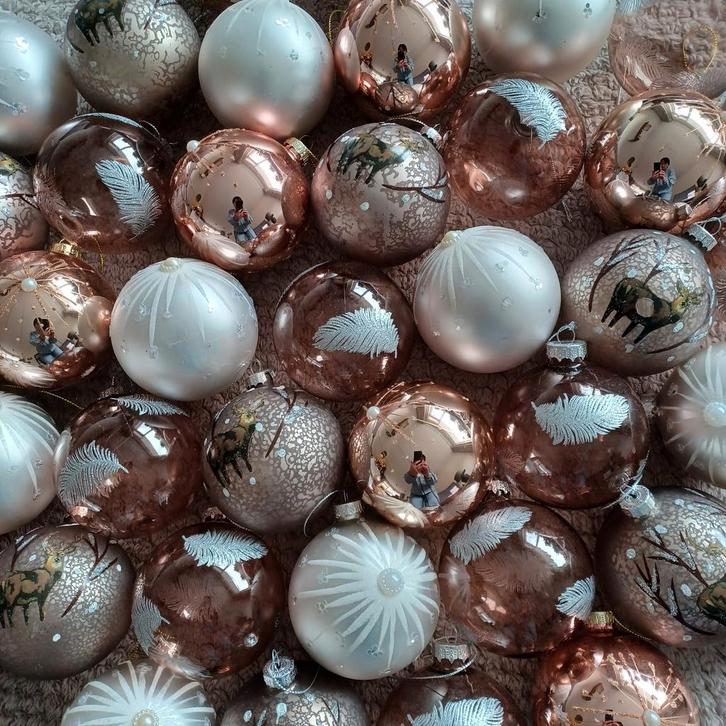 Intratuin set van 40 prachtige glazen kerstballen, Diversen, Kerst, Zo goed als nieuw, Ophalen of Verzenden