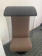 Belstoel (design), 1 kruk, Ophalen, Zo goed als nieuw