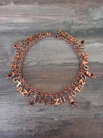 Otazu ketting schoentjes beschikbaar voor biedingen