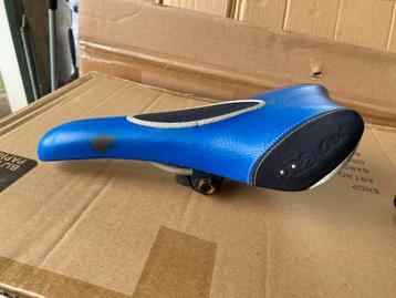 Fietszadel - zadel smaller model beschikbaar voor biedingen