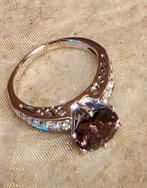 Exclusieve ring met spinel 2,40 kt en 0,20 kt diamanten, Ophalen of Verzenden, Dame, Goud, Goud