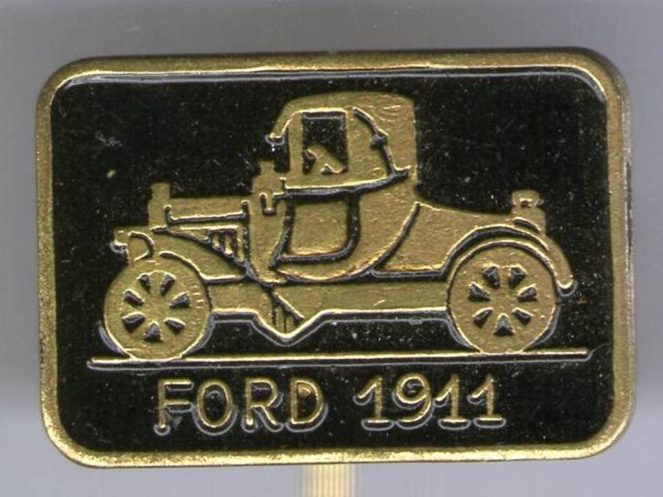 FORD 1911 zwart op koper oldtimer auto speldje ( B_059 ), Verzamelen, Speldjes, Pins en Buttons, Zo goed als nieuw, Speldje of Pin
