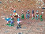 Twaalf Indianen en cowboys mooi oud Engels speelgoed van tin