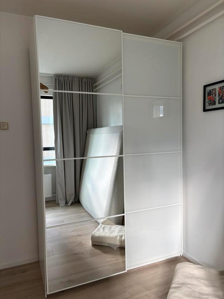 IKEA Pax kast met spiegeldeur - zo goed als nieuw!, Huis en Inrichting, Kasten | Kledingkasten, Zo goed als nieuw, 200 cm of meer