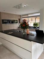 Keuken 8 jaar oud onbeschadigd, Huis en Inrichting, Keuken | Complete keukens, Ophalen, Zwart, Overige typen, Graniet of Steen