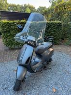 Vespa sprint brom, Fietsen en Brommers, Scooters | Vespa, Ophalen, Overige modellen, Maximaal 45 km/u, Zo goed als nieuw