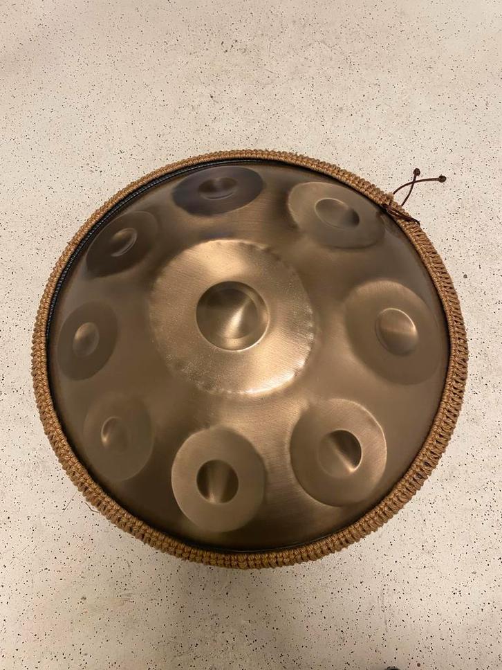 Handpan 9 noten goud – 18 inch – Incl. accessoires – 440 Hz, Muziek en Instrumenten, Percussie, Nieuw, Melodische percussie, Ophalen of Verzenden