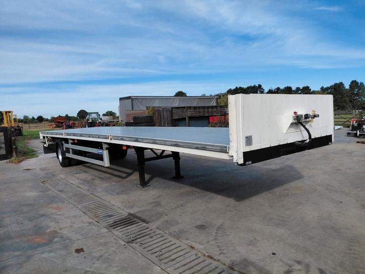Vlakke oplegger city trailer met stuuras, Auto's, Vrachtwagens, Bedrijf, Wit, BTW verrekenbaar, Ophalen