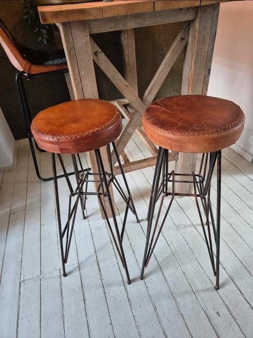 Cognac leren industriële barkrukken - set van 2, Huis en Inrichting, Barkrukken, Gebruikt, 60 tot 90 cm, Leer, Metaal, 2 krukken