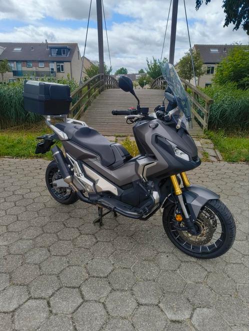 Honda X-ADV 750 DCT | LeoVince + Mivv | Rijklaar & Onderhoud, Motoren, Motoren | Honda, Particulier, Scooter, meer dan 35 kW, 2 cilinders