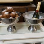 Set van 2 aluminium champagne-schalen op voet, Huis en Inrichting, Woonaccessoires | Vazen, Overige materialen, Overige kleuren
