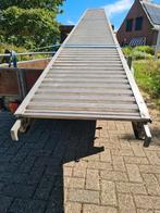 Aluminium loopbrug 6 m  60 cm – Altrex, Doe-het-zelf en Verbouw, Steigers, Ophalen, Zo goed als nieuw, Rolsteiger of Kamersteiger