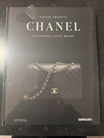 Chanel koffietafel boek beschikbaar voor biedingen