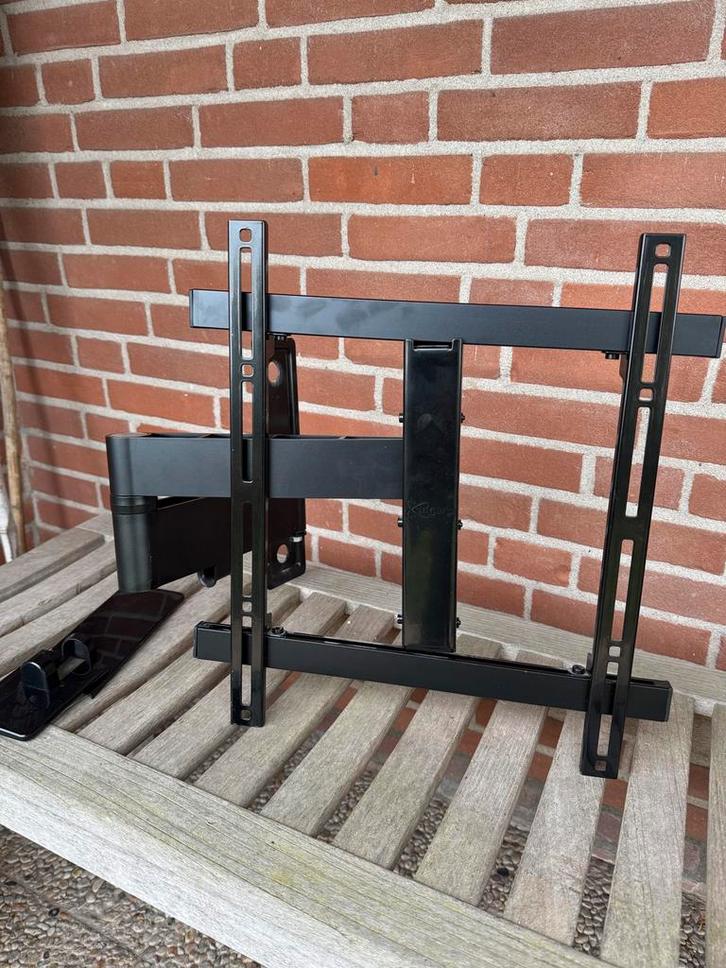 Vogel's Wall 3245 TV Standaard Zwart, Audio, Tv en Foto, Televisiebeugels, Zo goed als nieuw, Ophalen