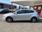 Volvo V40 1.5 T2 122PK Automaat Momentum LED/NAVI/ACHTERUITR, Euro 6, 4 cilinders, 700 kg, 1335 kg