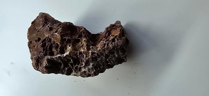 (14) Mooie aquarium steen met verstop plekken voor garnalen, Dieren en Toebehoren, Vissen | Aquaria en Toebehoren, Plant(en), Steen of Hout
