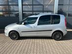 SKODA Roomster 1.2 TSI 86pk Style, Voorwielaandrijving, Euro 5, Gebruikt, Zwart