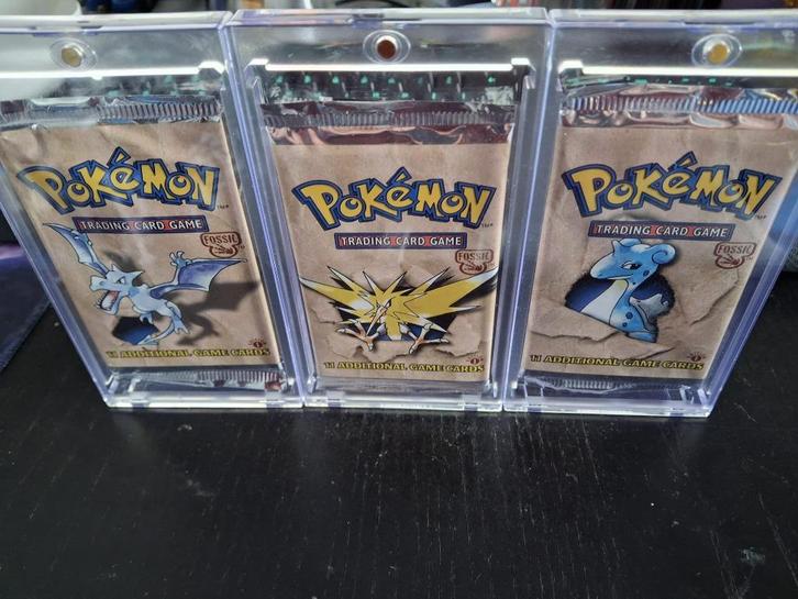 Pokemon Fossil boosters art set 1st ed. 2x heavy 1x light, Hobby en Vrije tijd, Verzamelkaartspellen | Pokémon, Nieuw, Booster