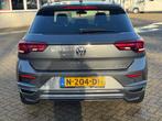 Volkswagen T-Roc 2.0 TSI 4Motion Sport R-LINE ! PANO !, Automaat, 15 km/l, 1984 cc, Leder en Stof
